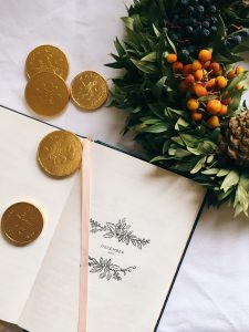 ethical Christmas present shopping, December budget planning